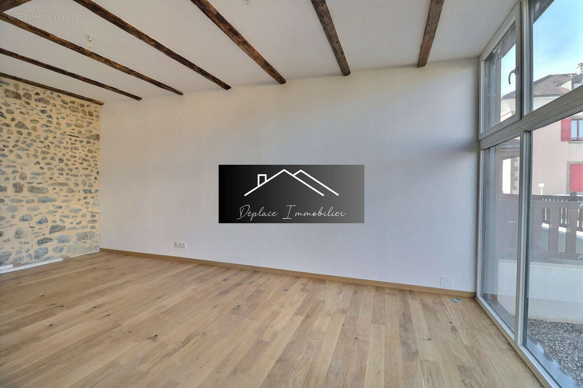 Maison à DOUVAINE