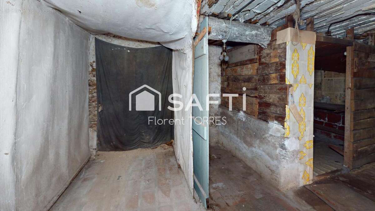 Photo 4 - Parking à SIX-FOURS-LES-PLAGES