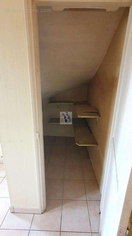 Angiulême, maison T3, à raffraichir - photo 16