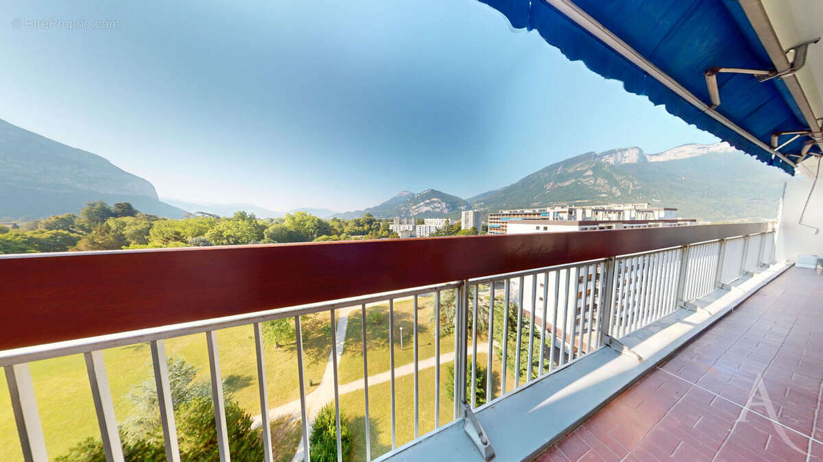 Appartement à SAINT-EGREVE