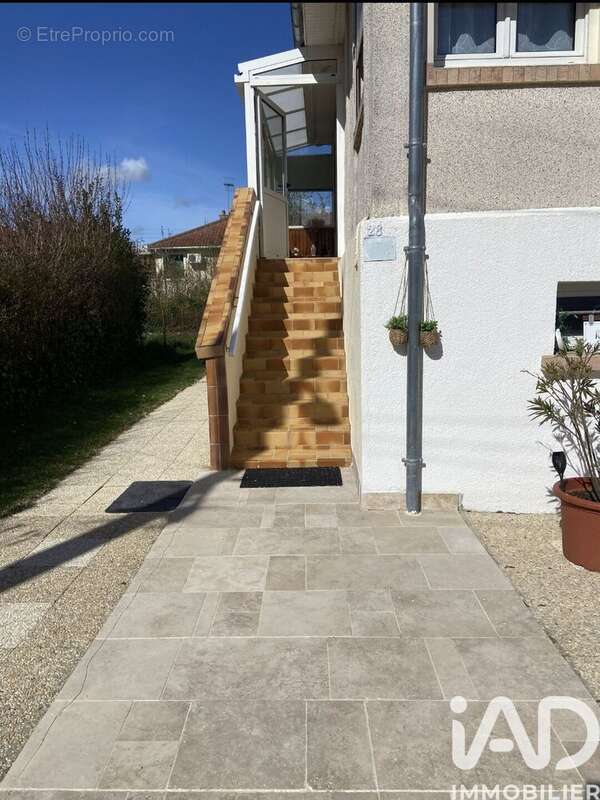 Photo 3 - Maison à LA RIVIERE-DE-CORPS