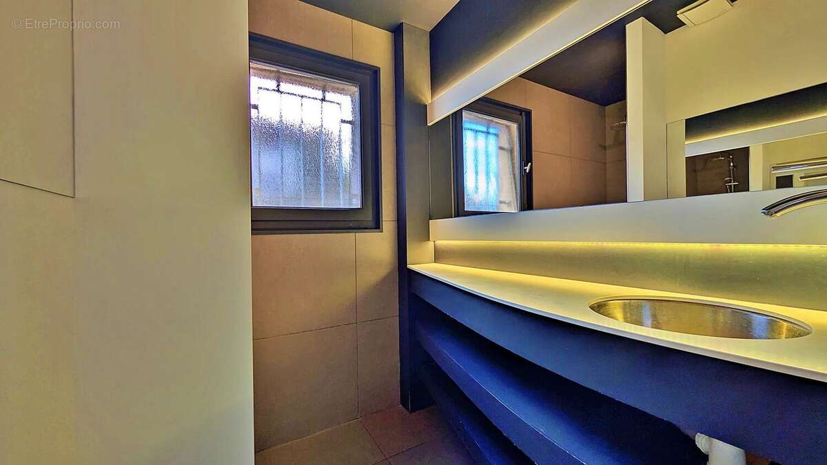 Appartement à EVIAN-LES-BAINS