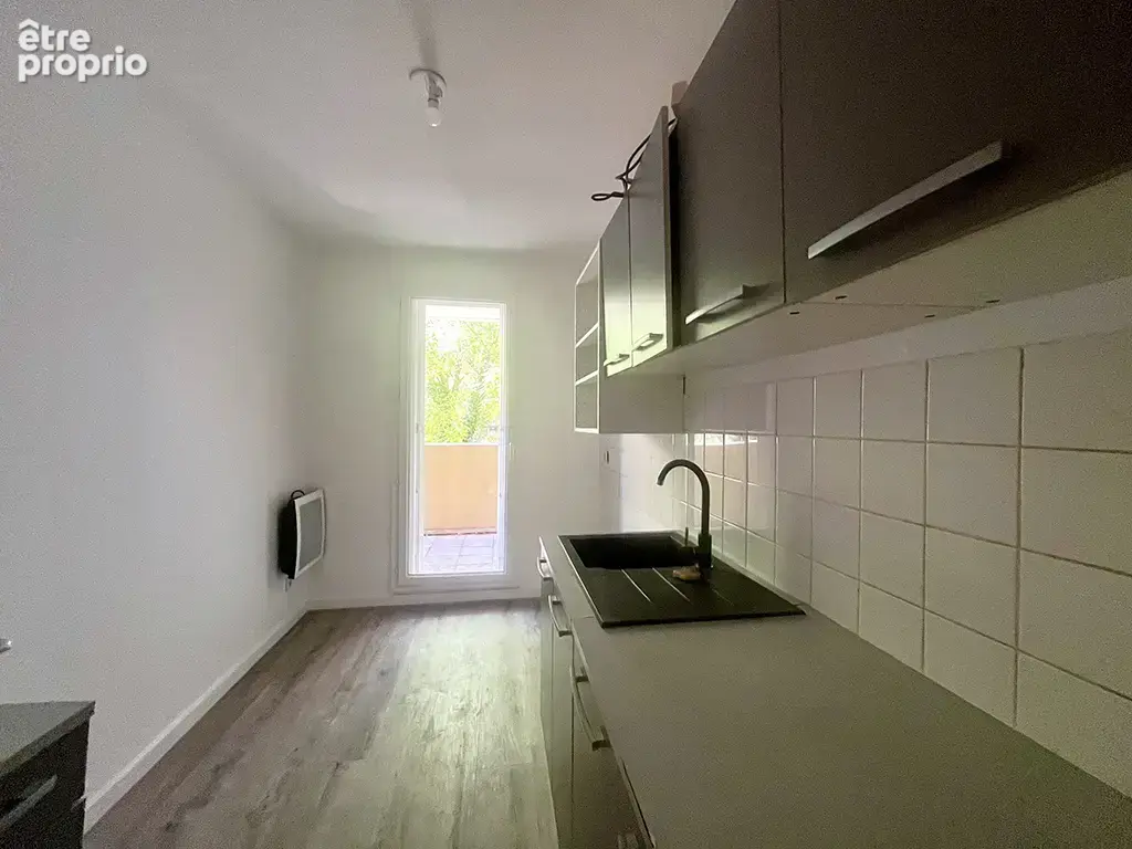Appartement 3 pièces 74 m² à vendre à Gardanne (13120) - photo 4