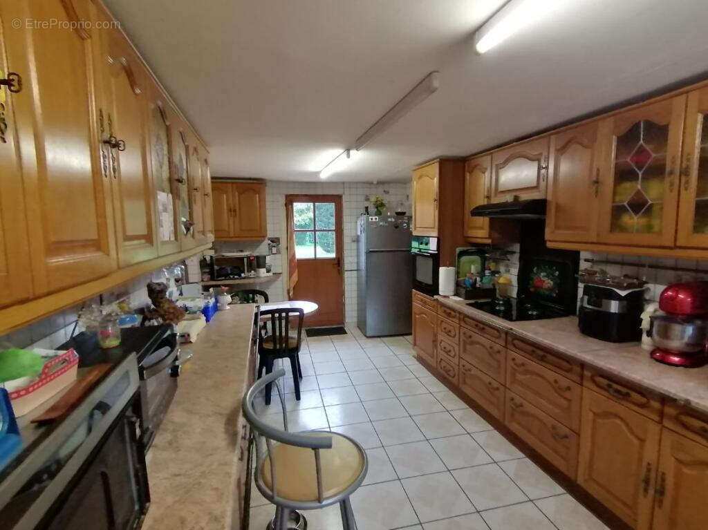 Maison à NEAUPHE-SOUS-ESSAI