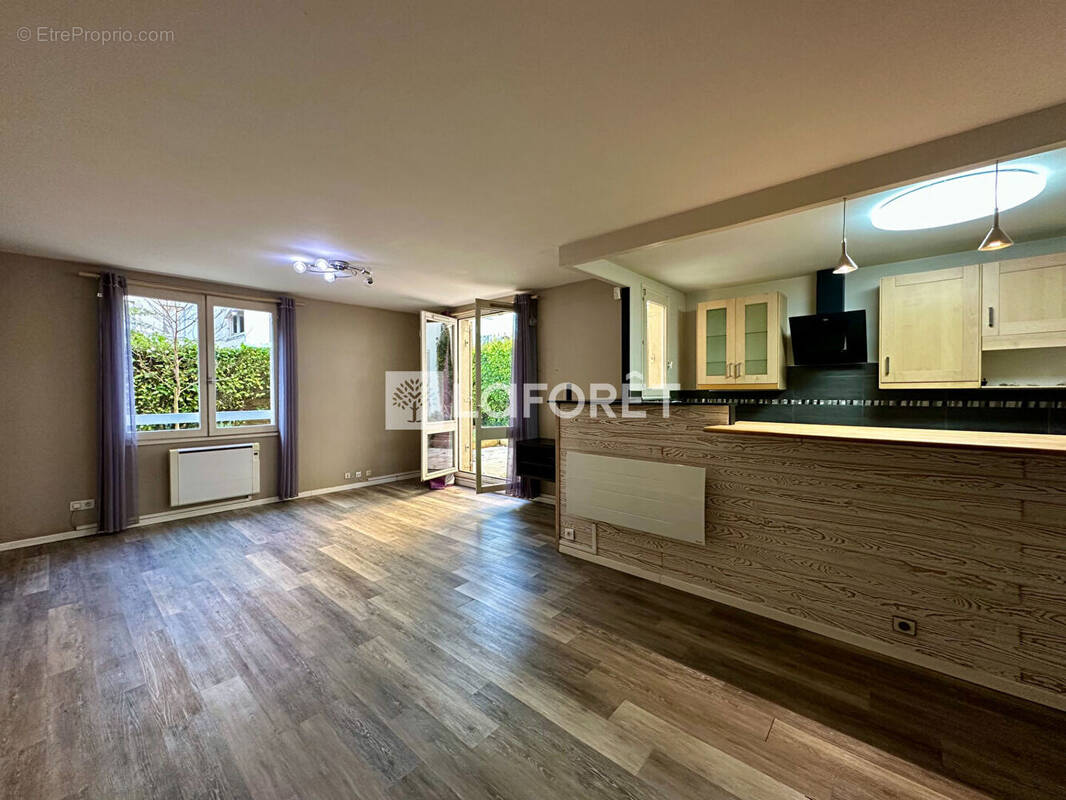 Appartement à ATHIS-MONS