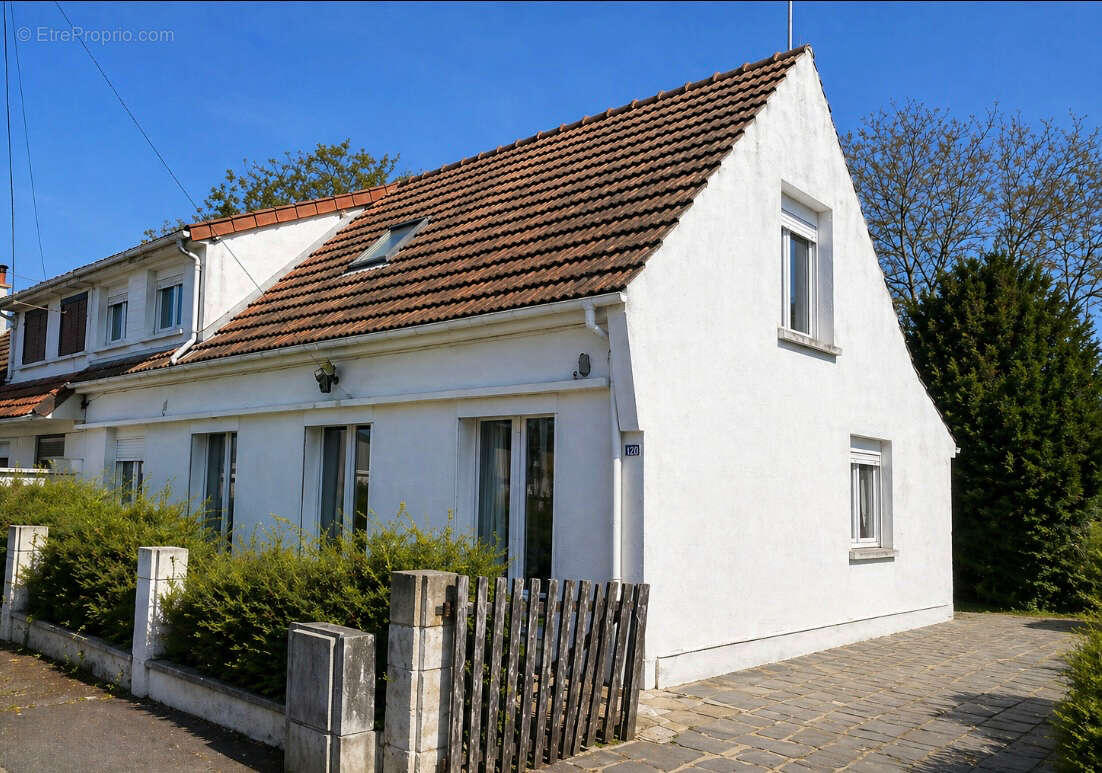 Maison à CHAUNY