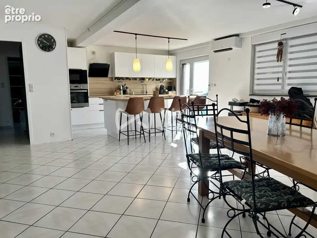 Appartement 350 m² à vendre à Mouroux (77120) - photo 3