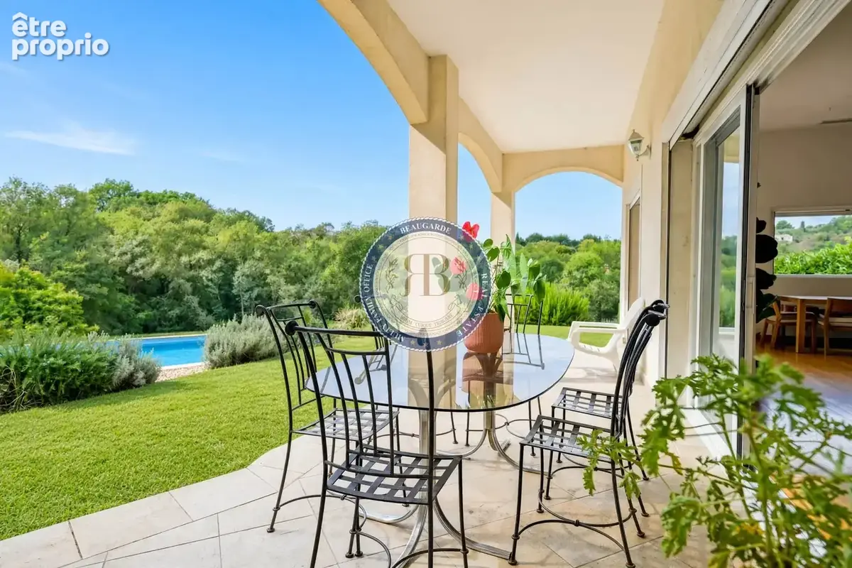 Aux portes de Valbonne – Villa néo-provençale de 192 m²– Panorama d'exception – Terrain de 4 928 m². - photo 4