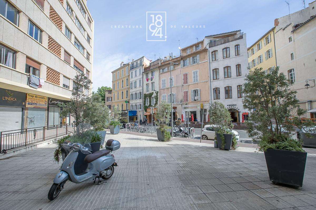 Appartement à MARSEILLE-2E
