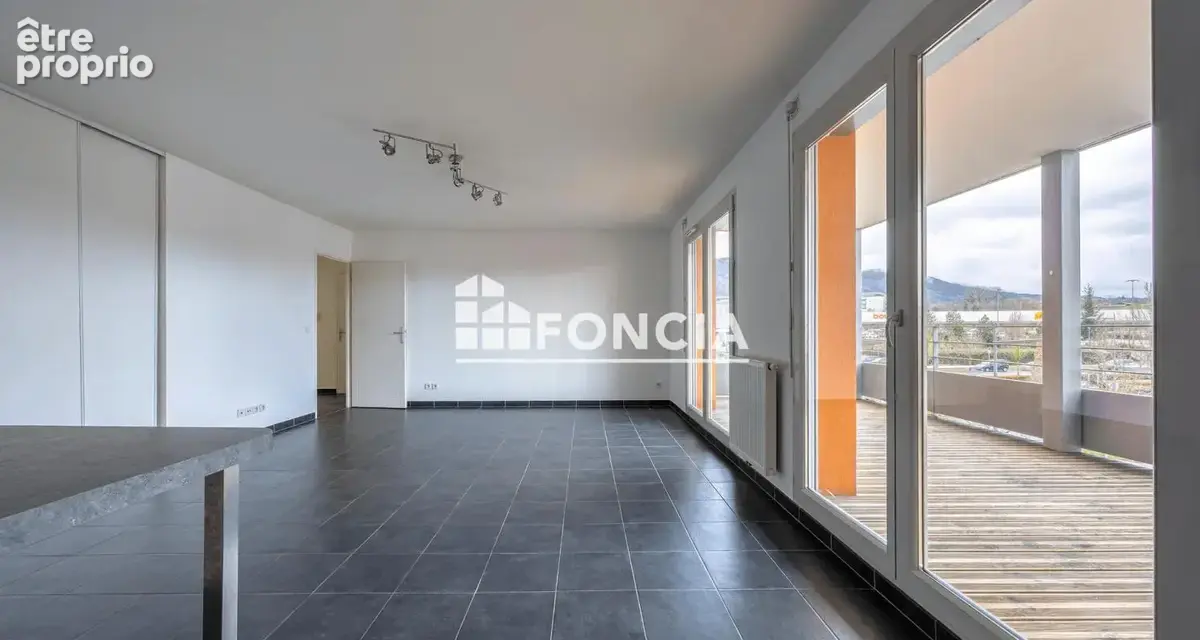 Appartement à SEYNOD