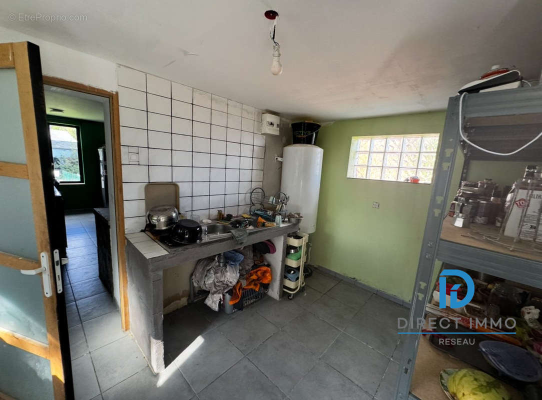 arrière cuisine - Maison à BEAUMONT-HAMEL
