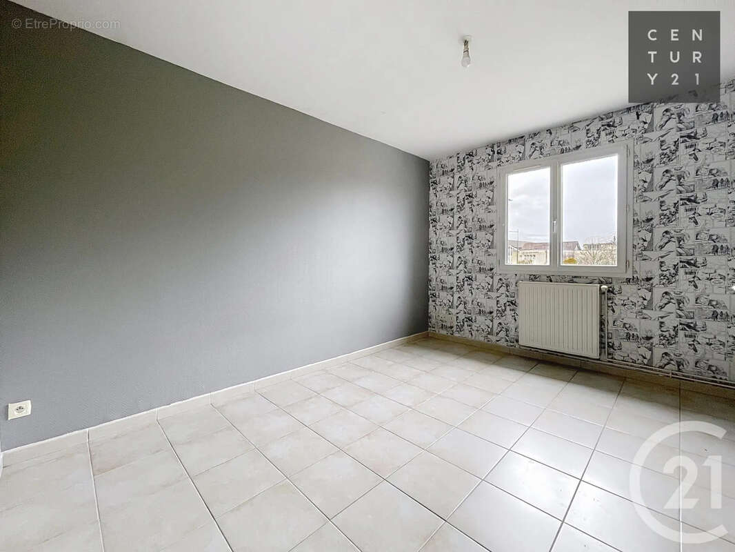 Appartement 88 m² à Saint-Andre-Les-Vergers  - photo 4