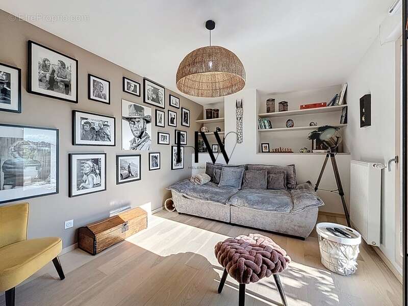 Appartement à ALLONZIER-LA-CAILLE