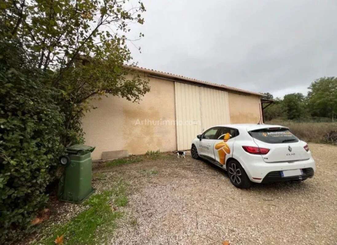 Commerce à LIEURAN-CABRIERES