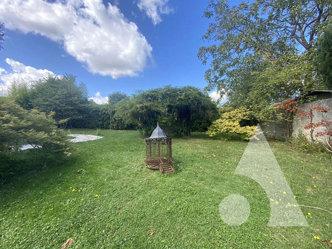 Maison à NANTEUIL-LE-HAUDOUIN