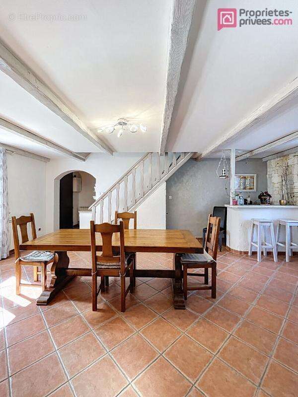 VILLA 115 m²  - TERRAIN 2 136 m² - Double salon - Carport -Fort potentiel - Saint Maximin la Sainte Baume 83470 - photo 9