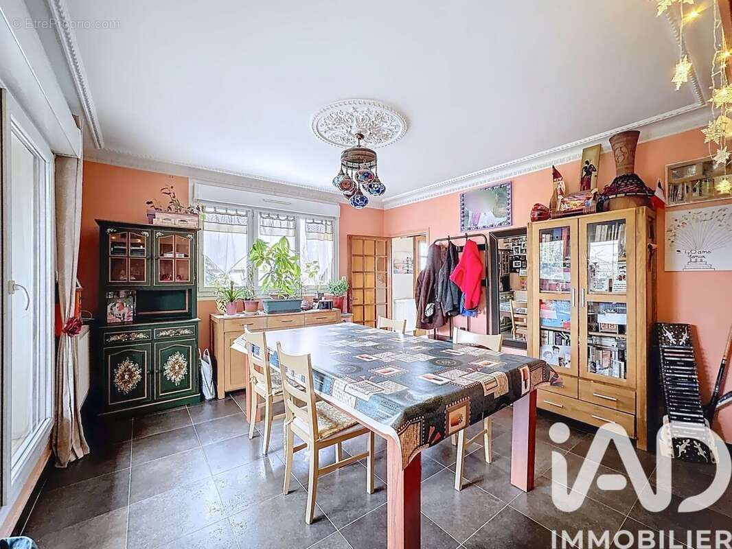 Photo 2 - Maison à VIGNEUX-SUR-SEINE