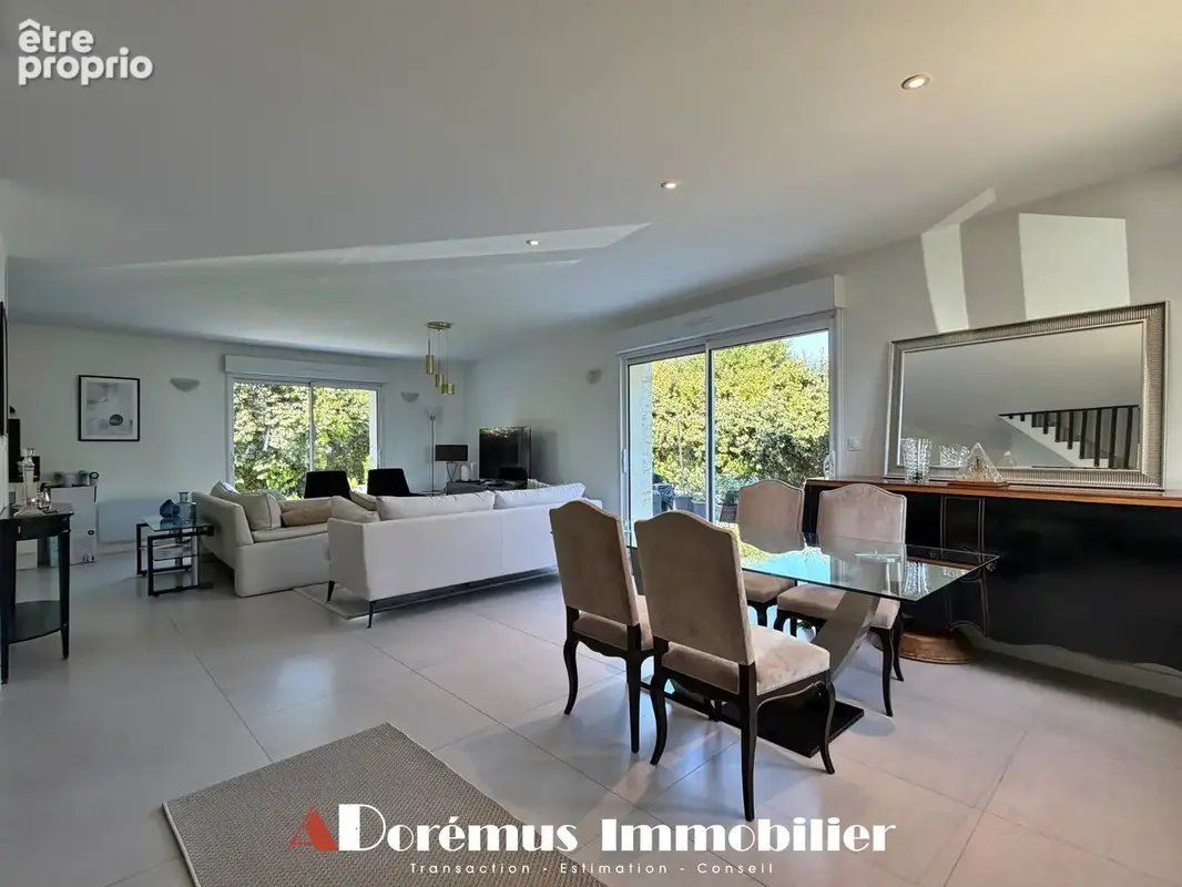 Maison contemporaine 138 m2 habitable - 3 chambres +bureau - piscine - photo 4