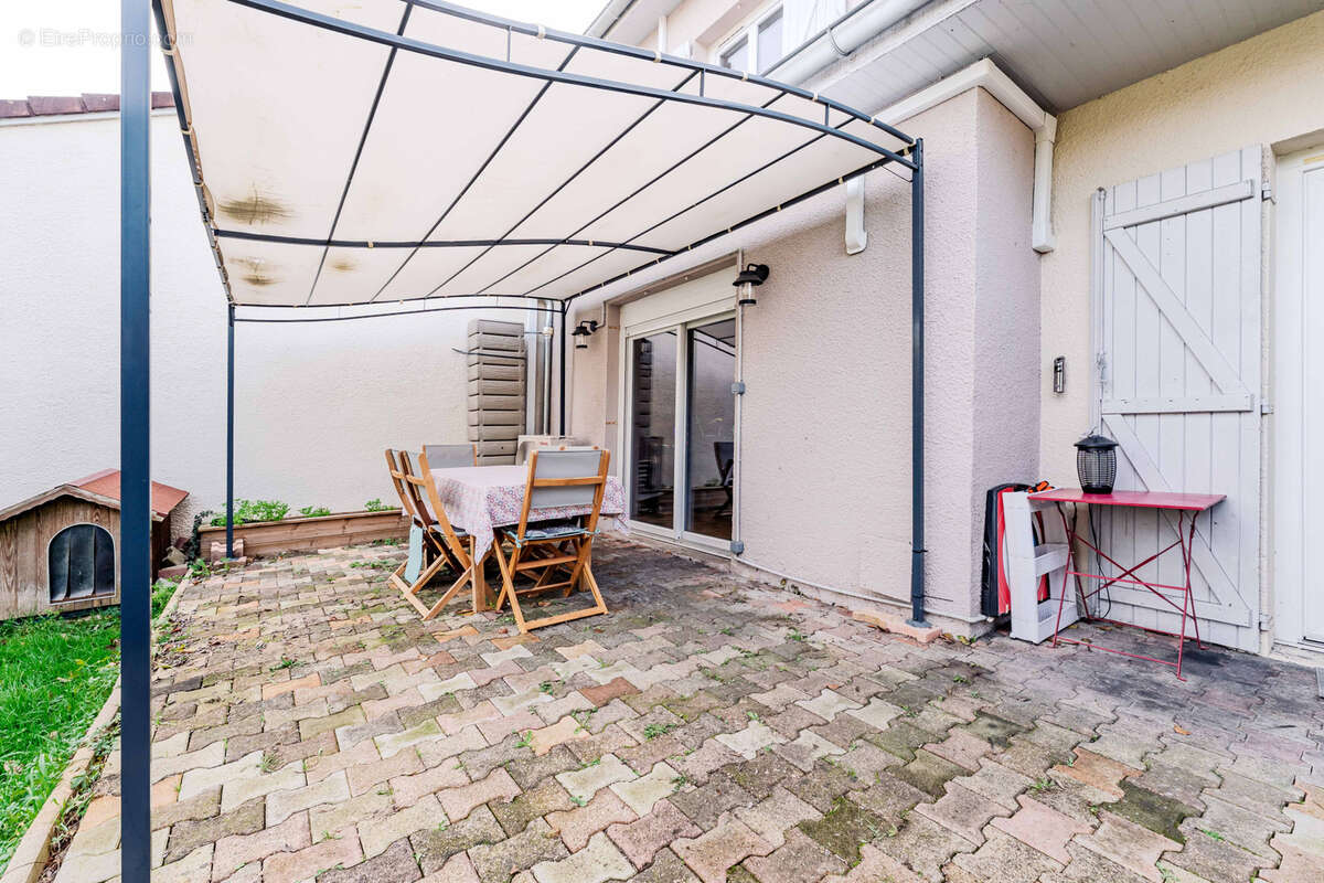 Maison à BOURGOIN-JALLIEU