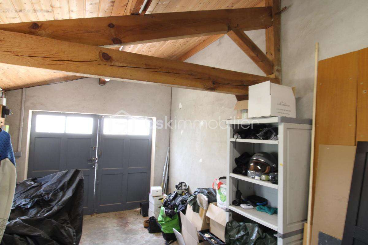 Maison à SAINT-PIERRE-DU-MONT