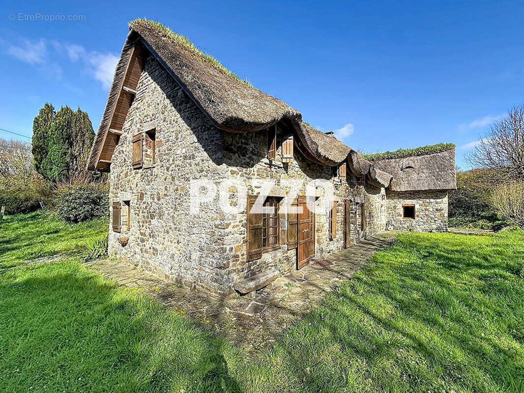 Maison de caractère 5 pièces avec jardin et dépendance - LE MESNIL - Terrain de 2494 m² - photo 13