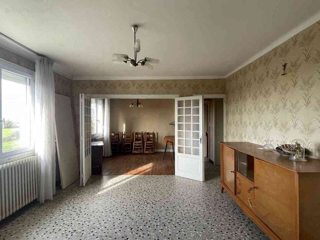 Maison à LES HERBIERS