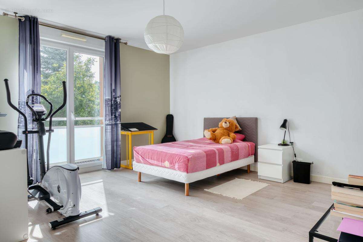 Maison à SAINT-LEGER-DU-BOURG-DENIS