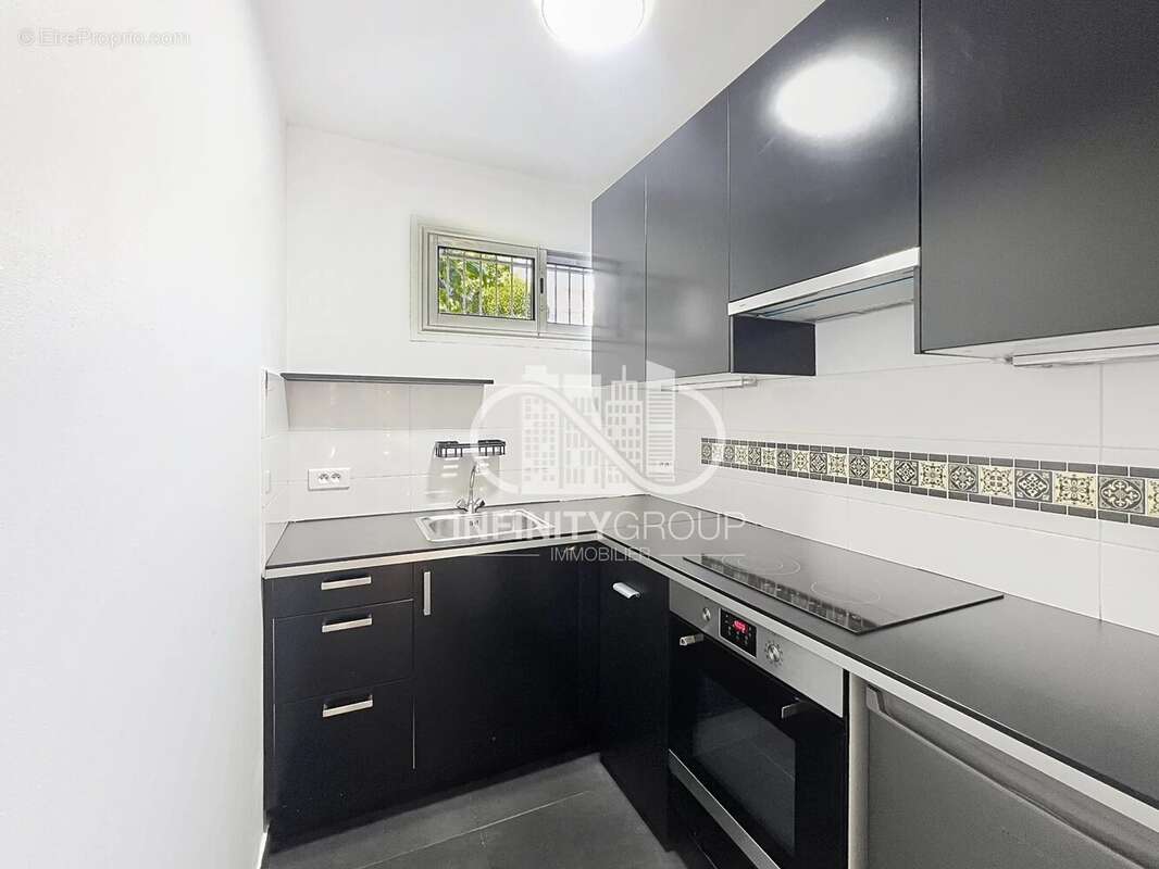Appartement à VALLAURIS