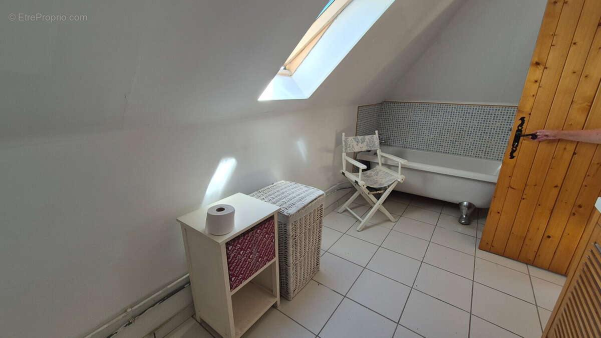 Maison à LA RACINEUSE