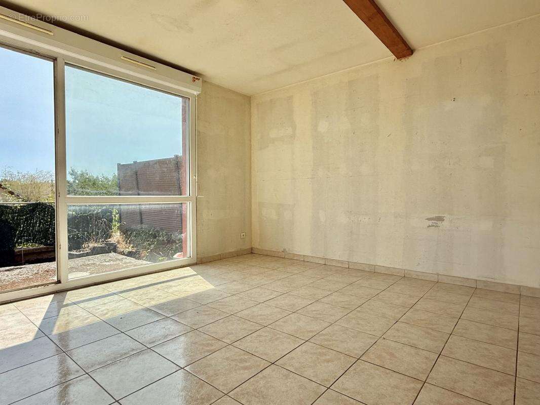 Appartement-Maison à vendre Chenôve, type duplex, 2 chambres avec terrasse à chaque niveau, garage double - photo 7