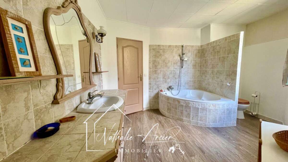 Maison à SAINT-HILAIRE