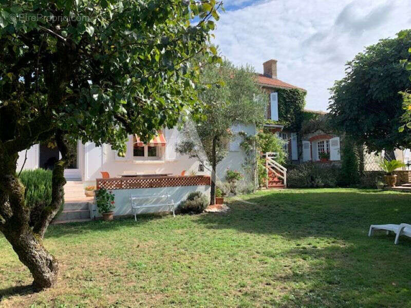 Maison Longeville Sur Mer - photo 3