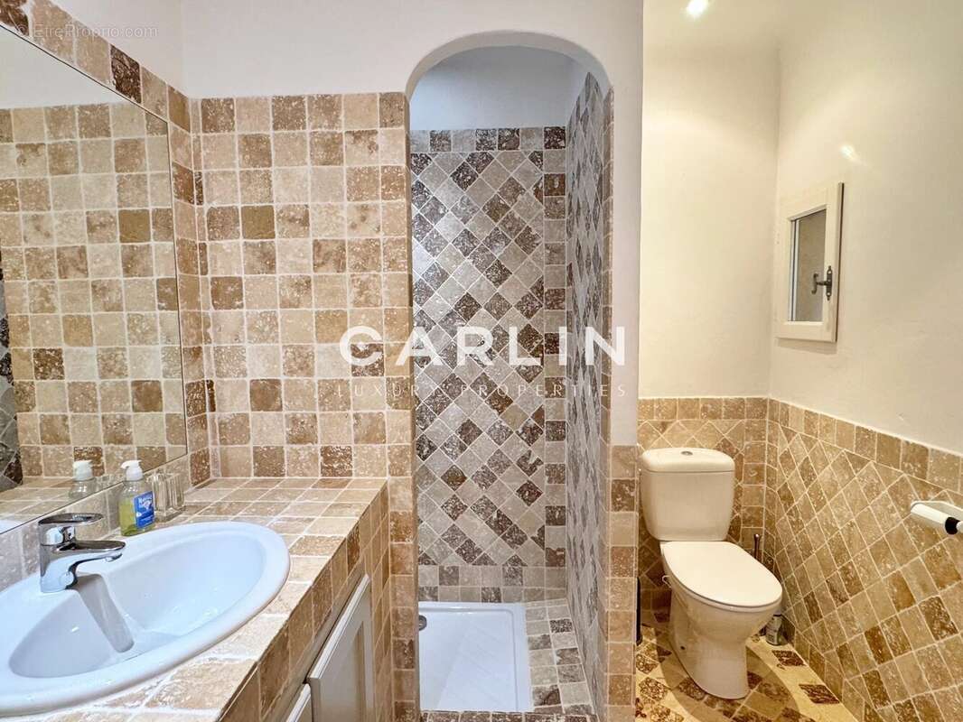 Maison à LA GARDE-FREINET