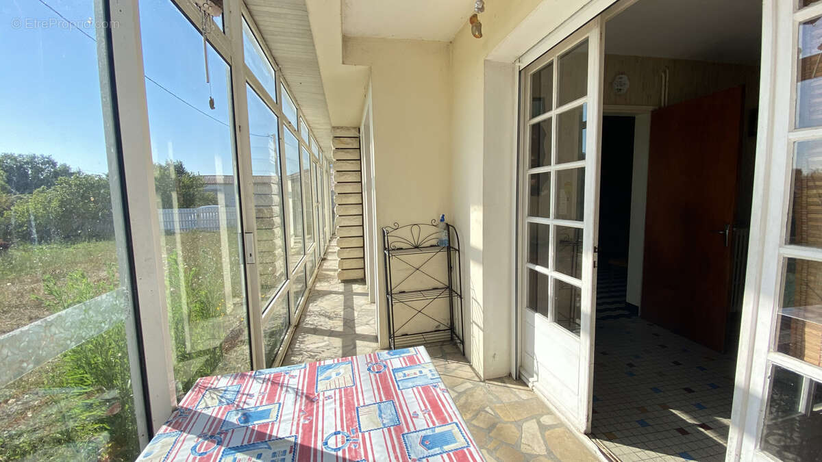 Maison à CHENAC-SAINT-SEURIN-D&#039;UZET