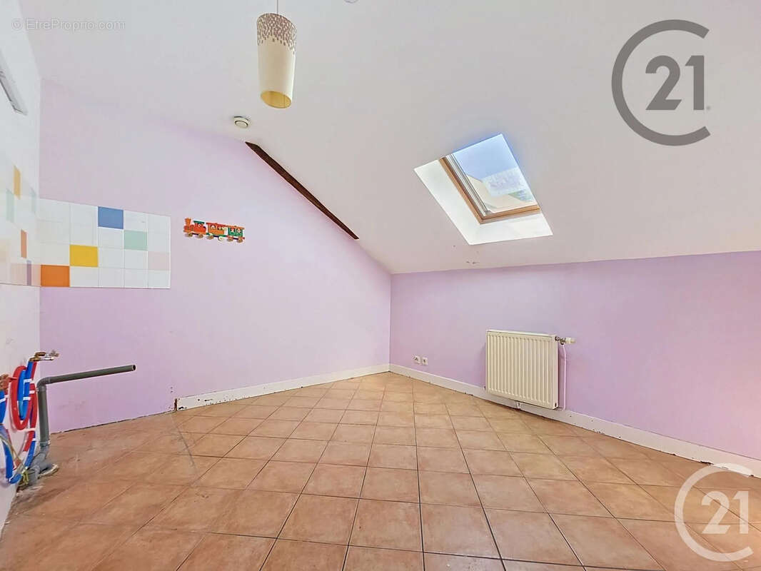 Maison 210 m² à Troyes  - photo 7