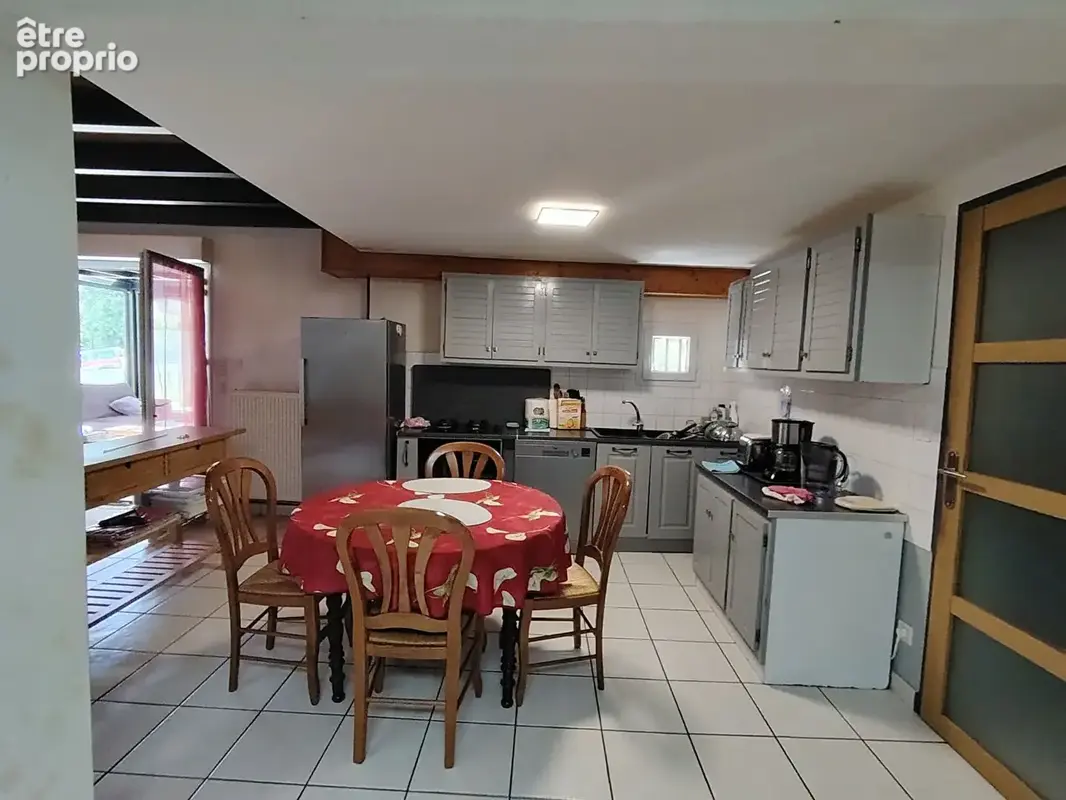 Superbe et Charmante Maison  sur les hauteurs de Bas En Basset 160 m2 sur 604m2 de terrain - photo 7