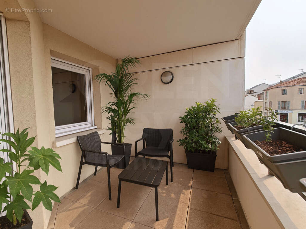 Appartement à SURESNES