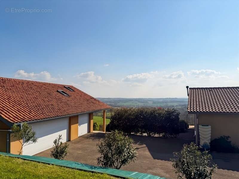 Maison à vendre 4 pièces et studio - LUPIAC (32) - 145 m2 - 2497 m2 de terrain - photo 26