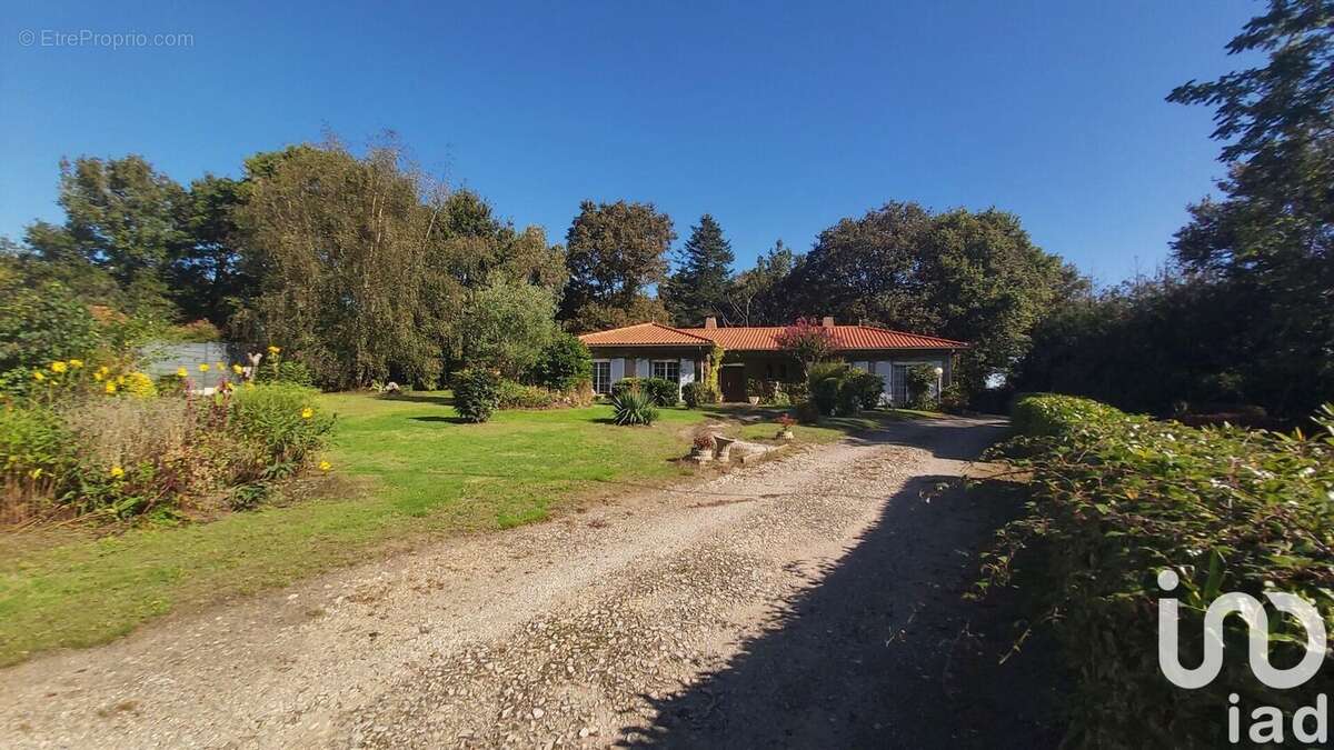 Photo 4 - Maison à NIEUL-LE-DOLENT