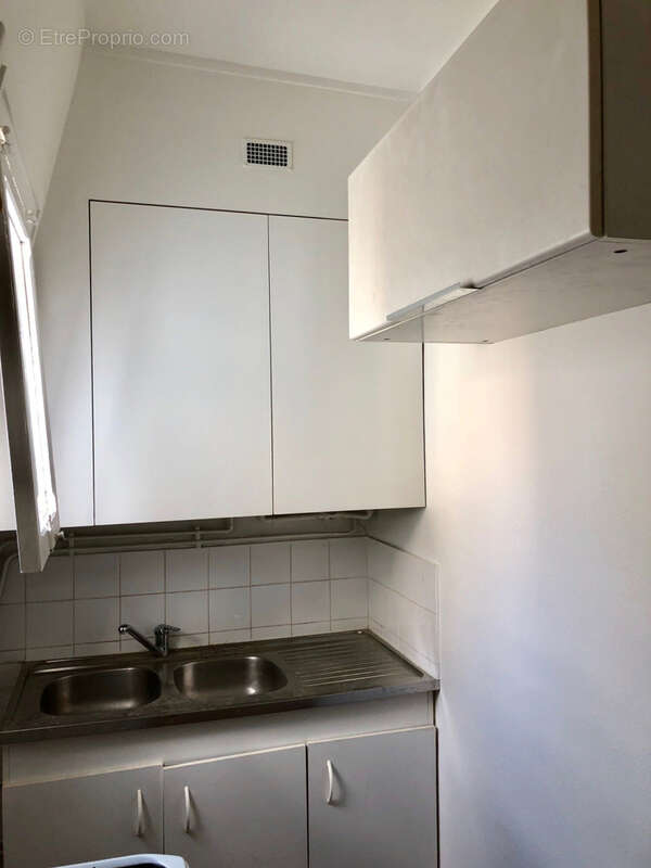 Appartement à PARIS-20E