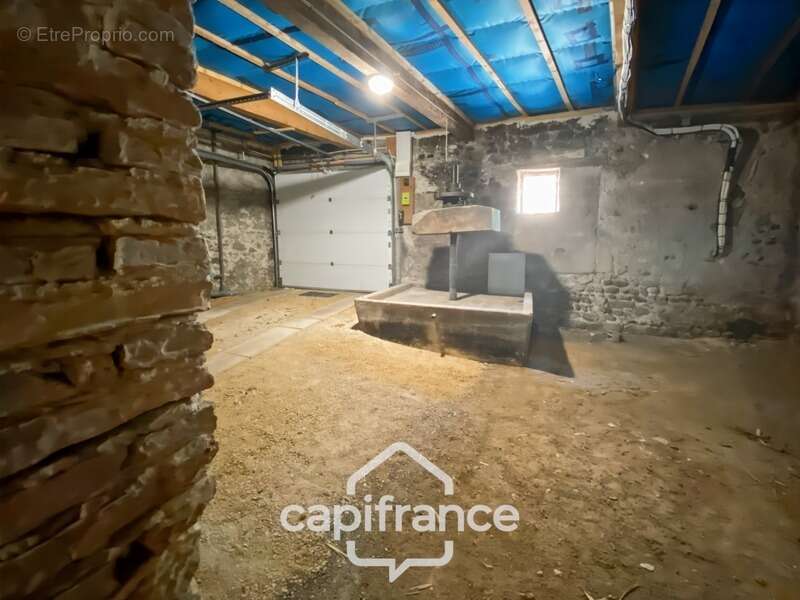 Maison d'environ 81 m² avec sous-sol aménageable de 40 m2 et son jardin de 418 m² – Crozes-Hermitage (26) - photo 24