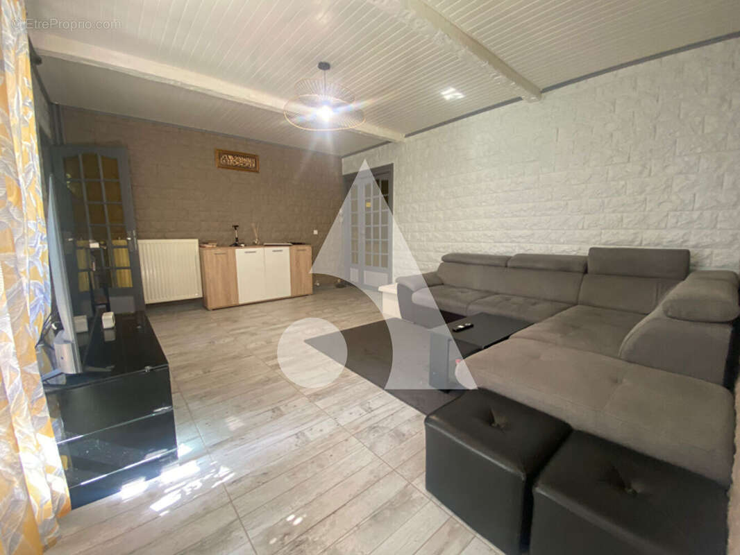 Appartement à CHARLEVILLE-MEZIERES