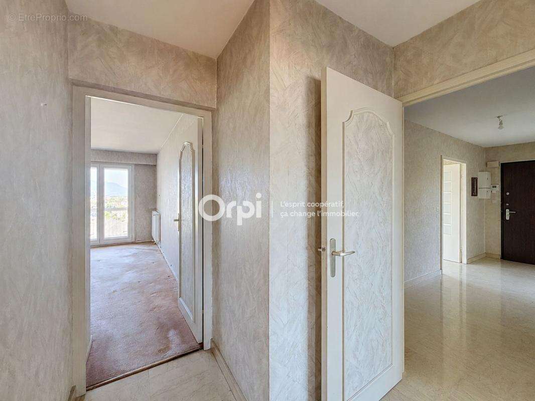 Appartement à ALBERTVILLE