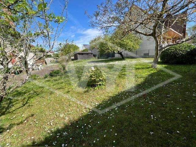 Maison à VARENNES-JARCY