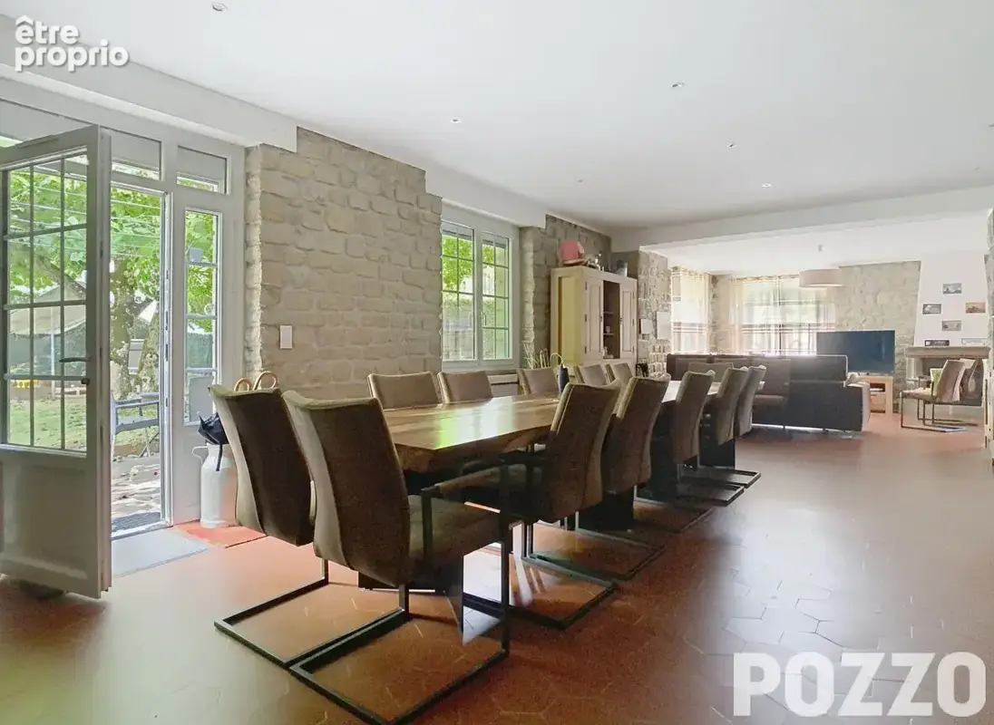 A Vendre - PROPRIETE 14 pièce(s) 405 m² à Val Couesnon  - Activité de chambres d'hôte + gîte - photo 5