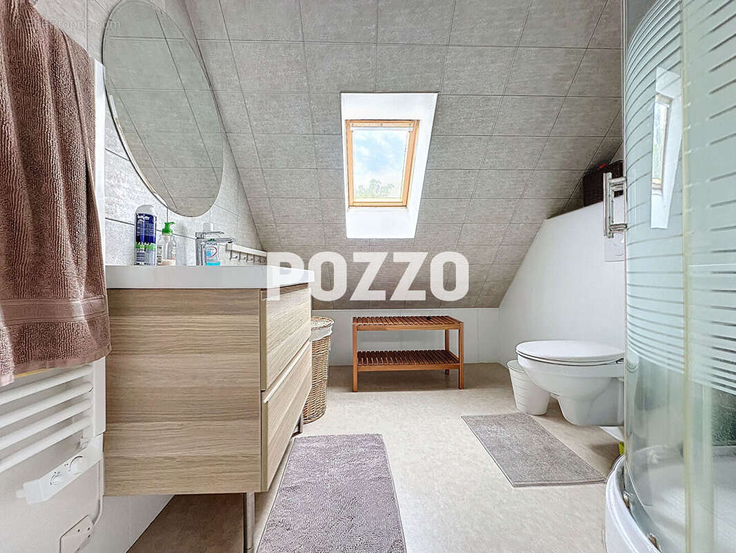 Maison à LE VAL-SAINT-PERE