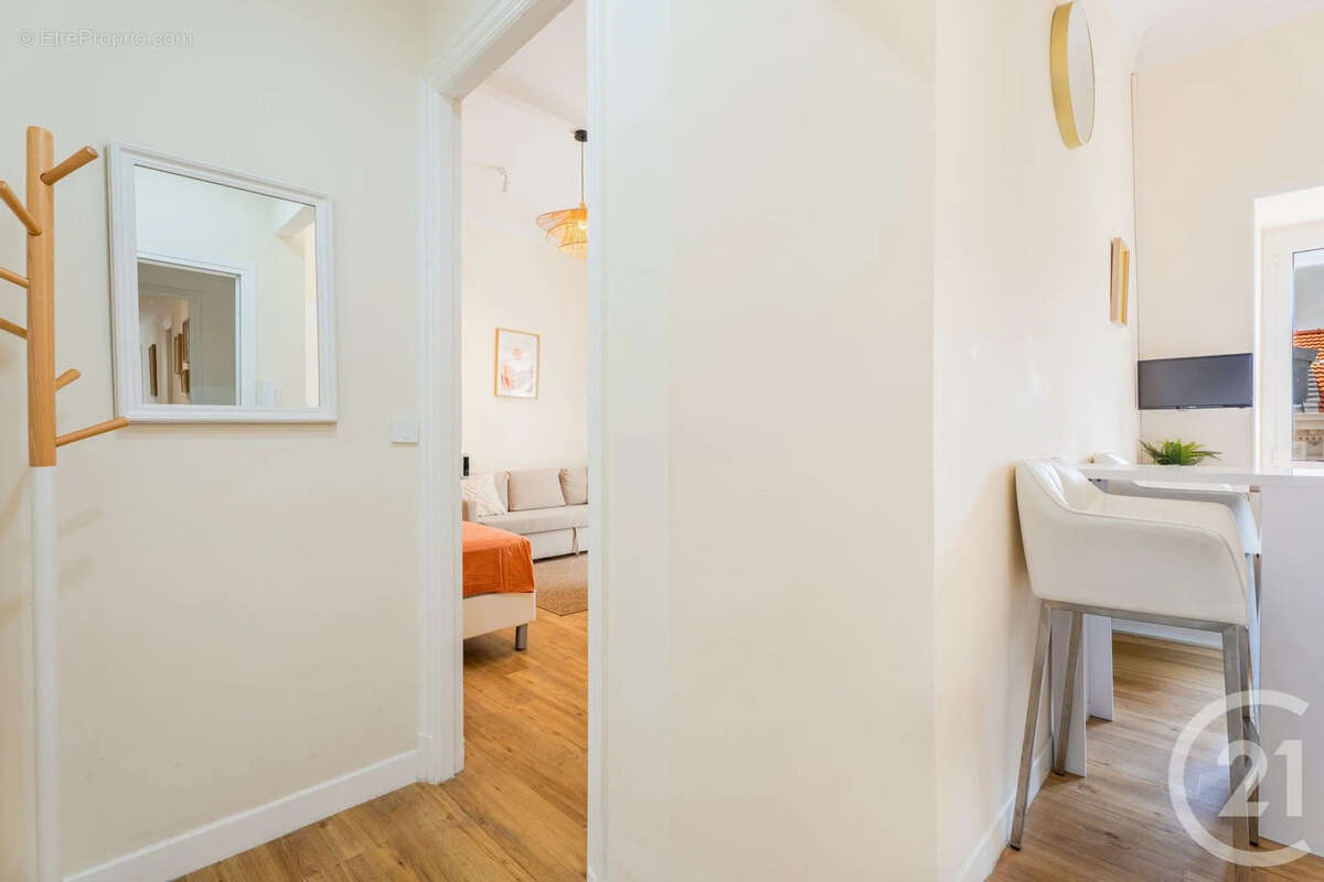 Appartement 82 m² à Menton  - photo 8