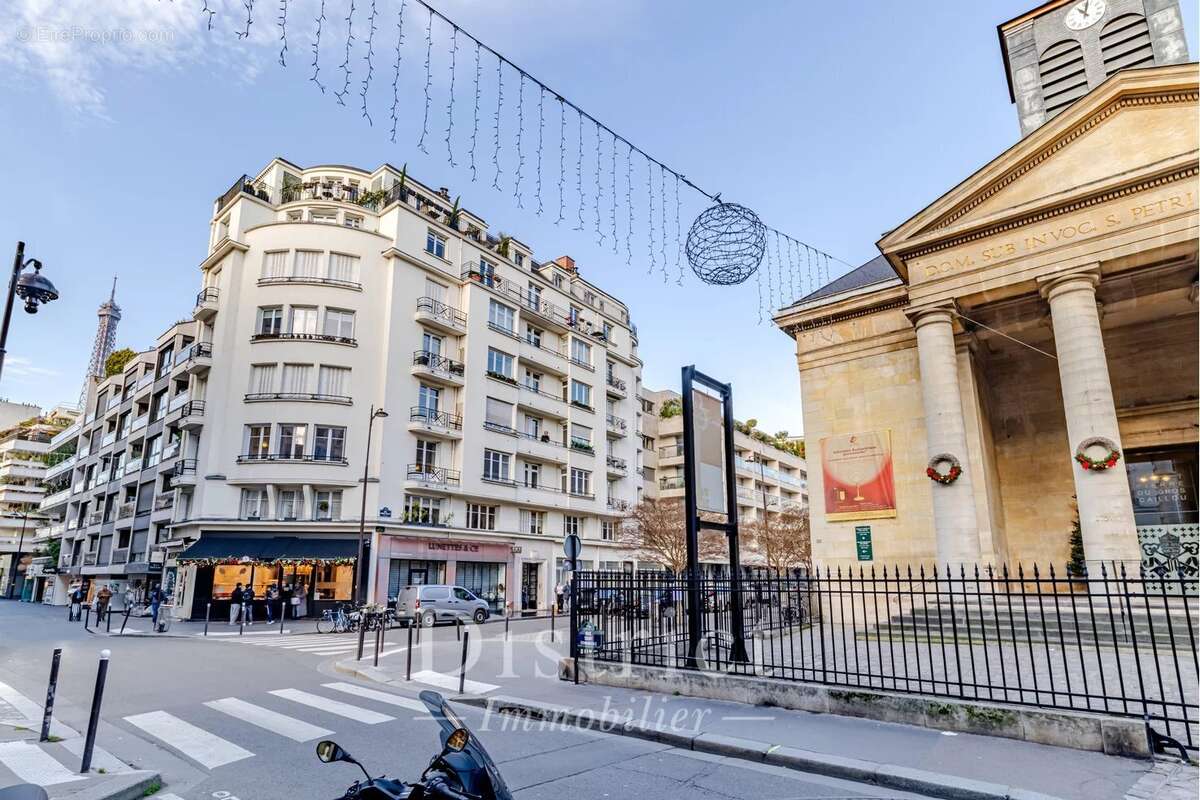 Appartement à PARIS-7E