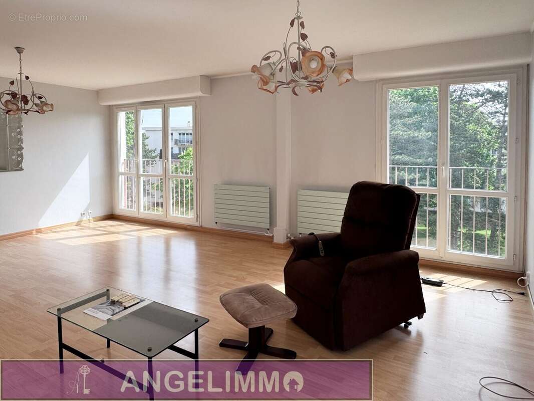 Appartement à LE PLESSIS-BOUCHARD