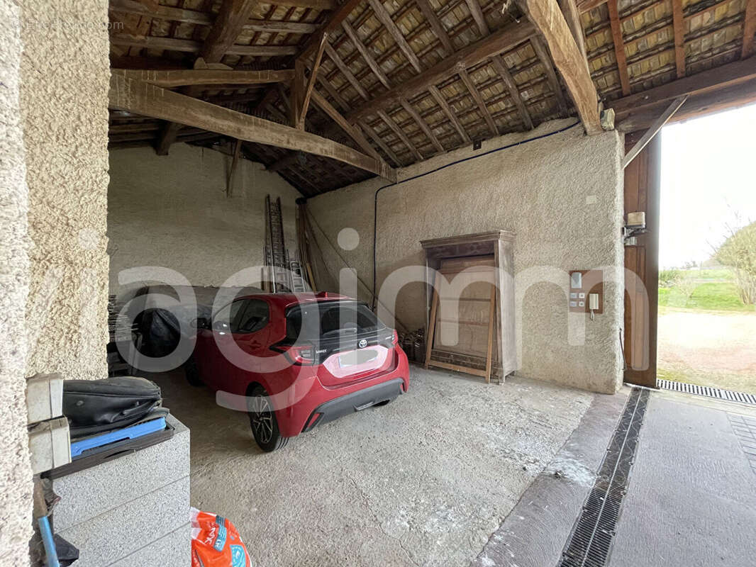 Maison à SAINT-DIDIER-SUR-CHALARONNE